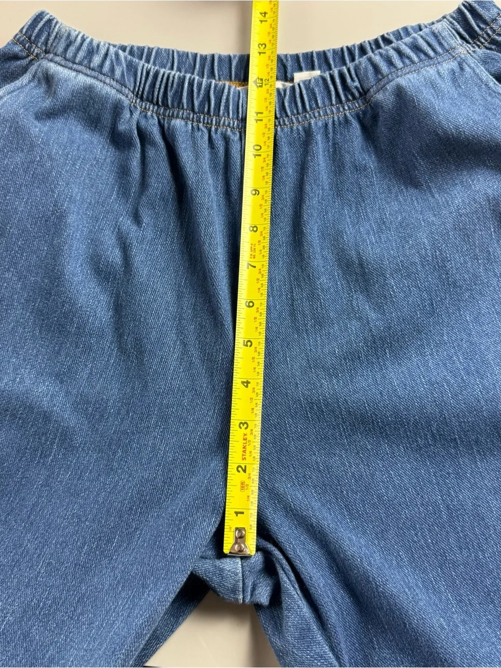L.L. Bean Straight Leg Blue Denim Elastic Waist Pull-On Jeans Womens M